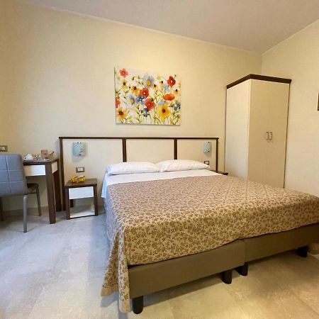 B&B Ponte Capograssi ซุลโมนา ภายนอก รูปภาพ