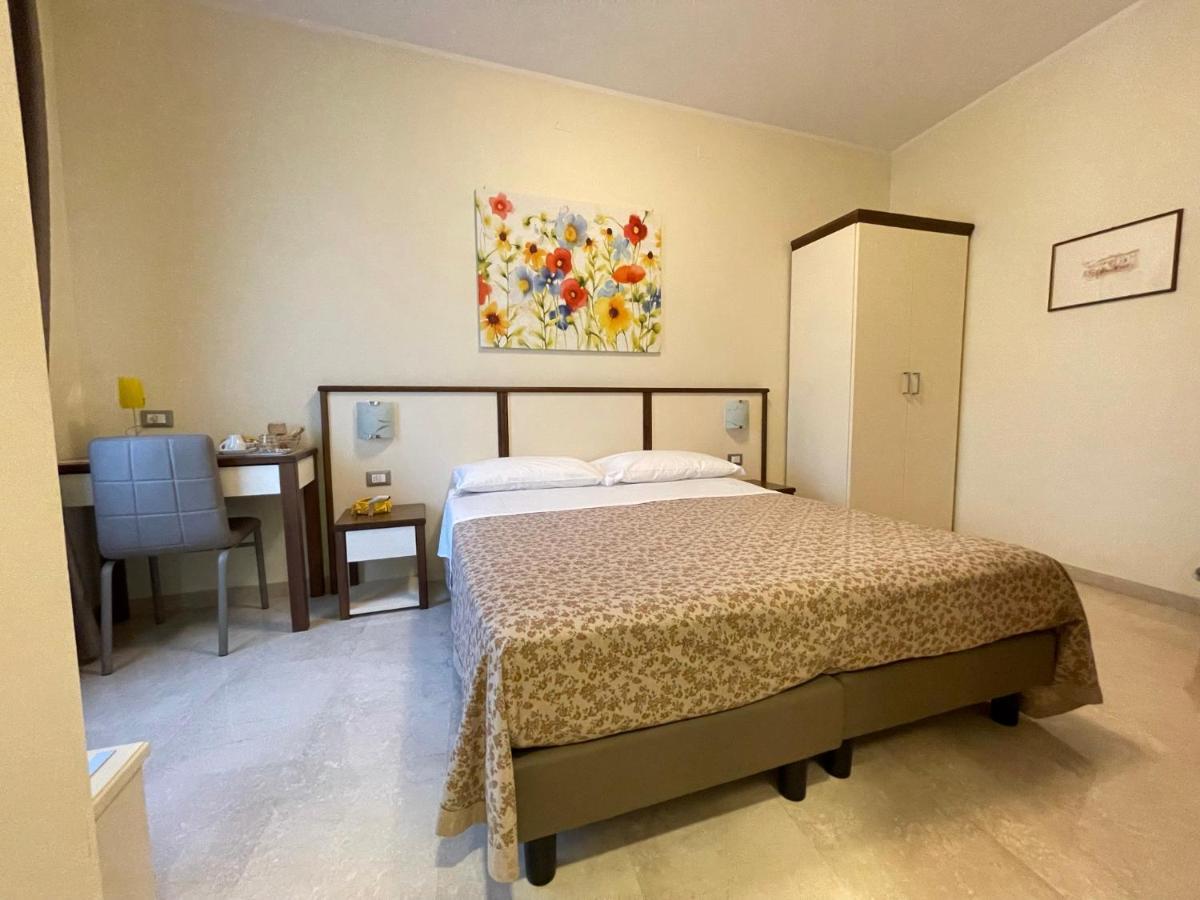 B&B Ponte Capograssi ซุลโมนา ภายนอก รูปภาพ