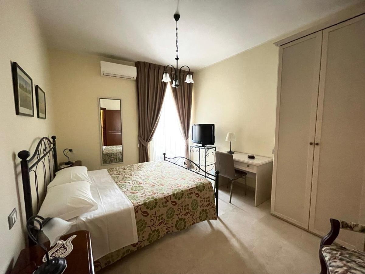 B&B Ponte Capograssi ซุลโมนา ภายนอก รูปภาพ