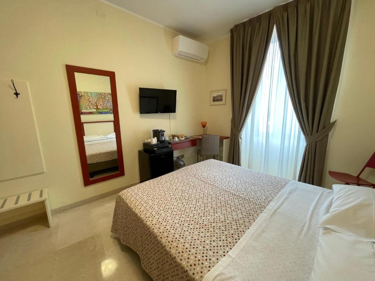 B&B Ponte Capograssi ซุลโมนา ภายนอก รูปภาพ