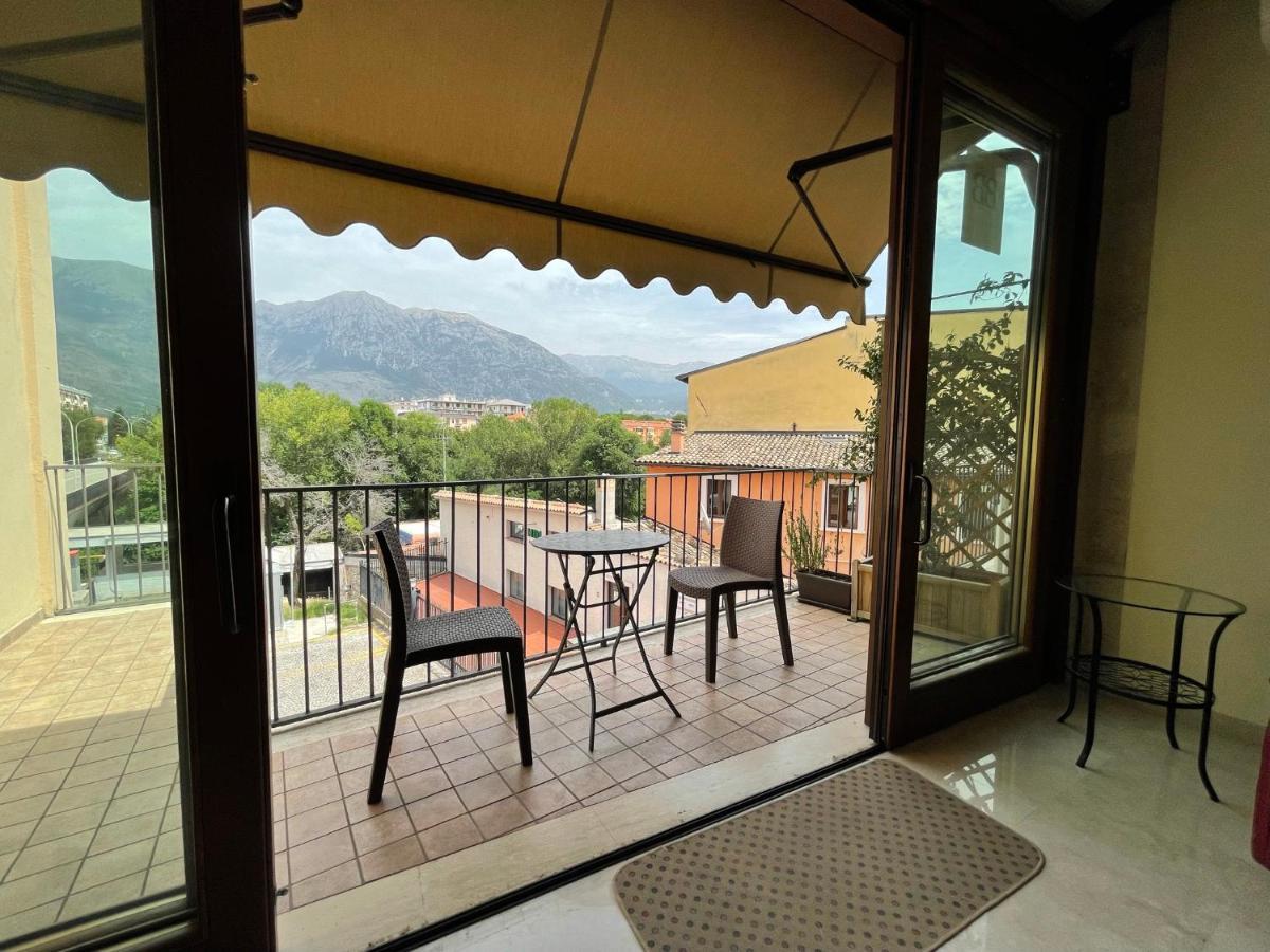 B&B Ponte Capograssi ซุลโมนา ภายนอก รูปภาพ