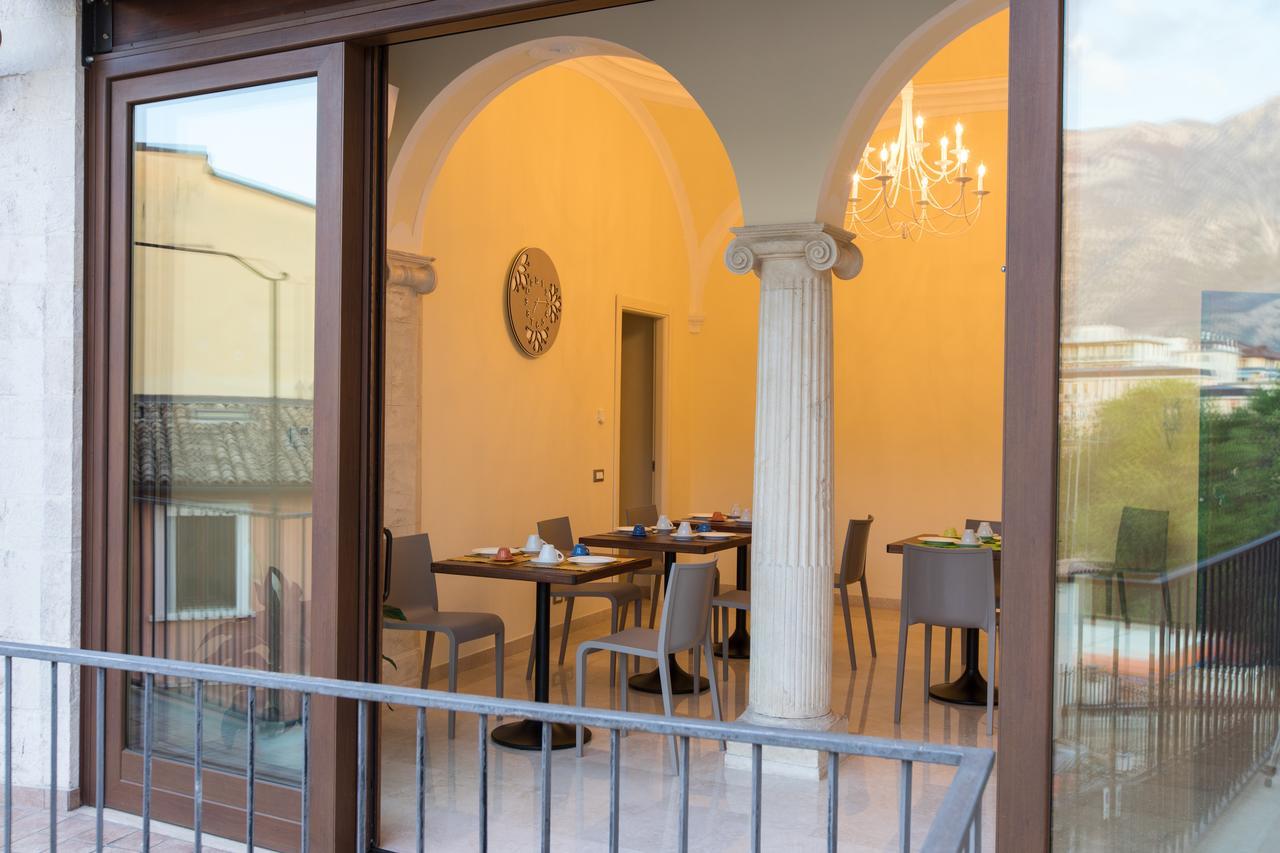 B&B Ponte Capograssi ซุลโมนา ภายนอก รูปภาพ